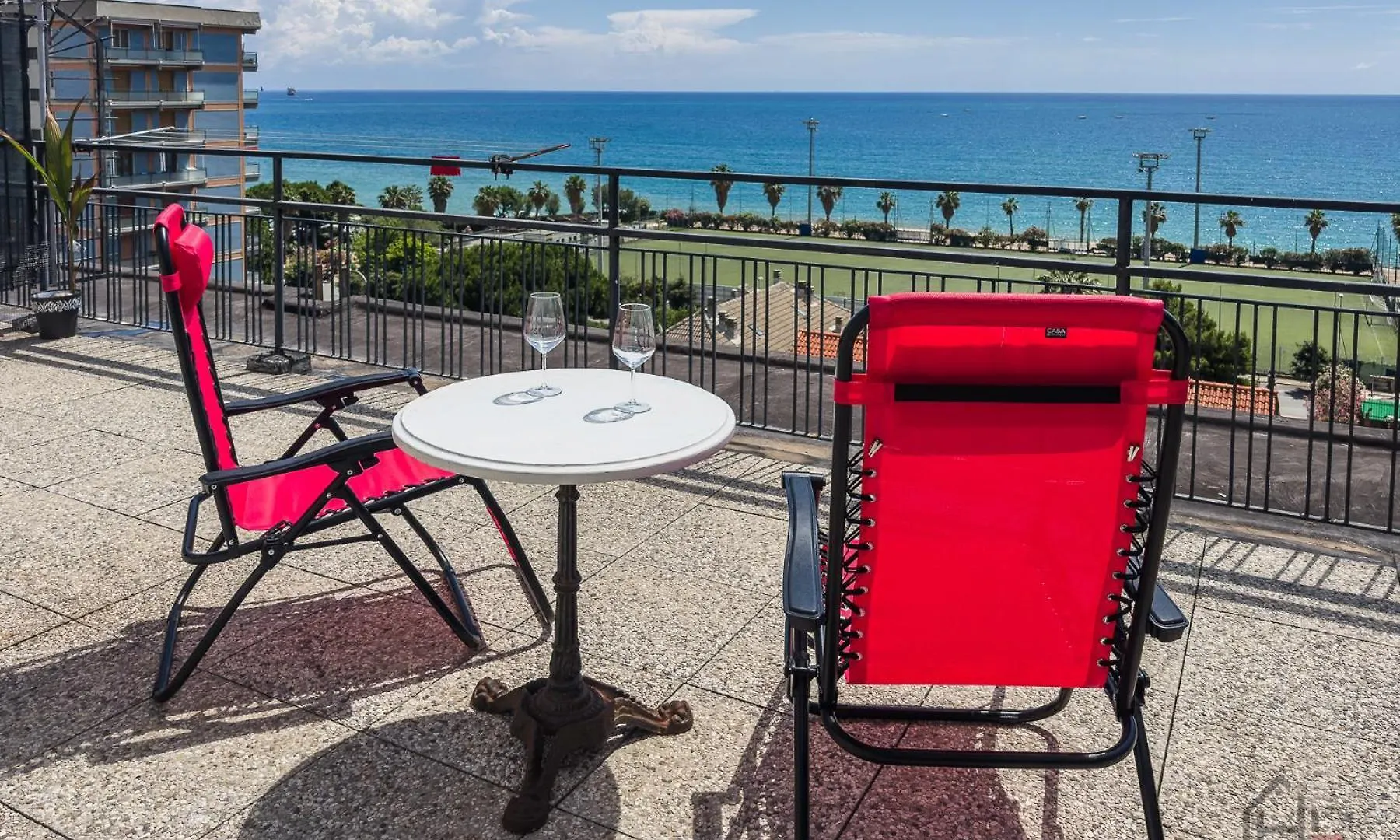 Sea View Penthouse - Free Park - Wifi Apartment Savona